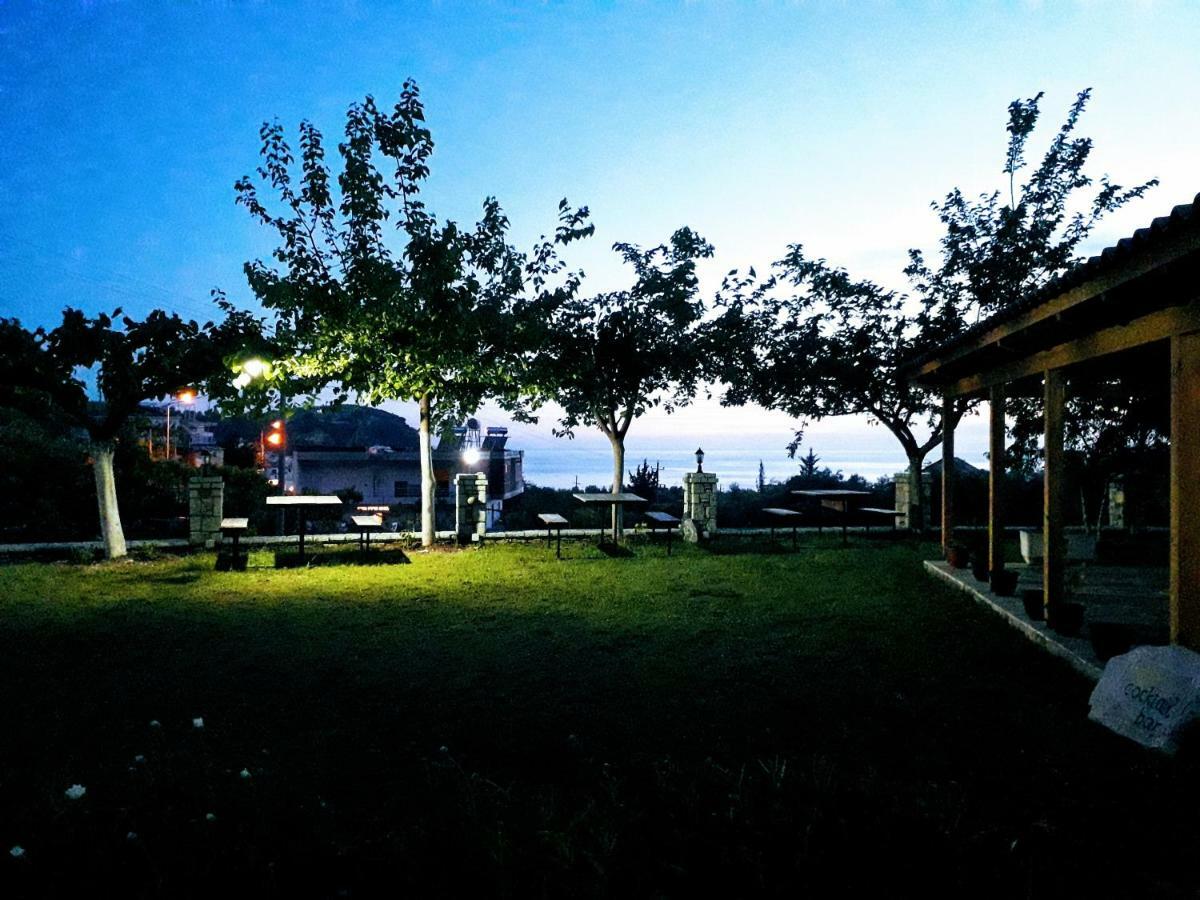 Agrotourism Himara Hotel Eksteriør billede